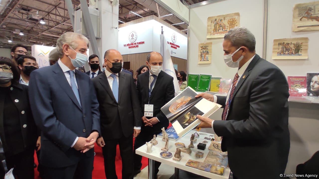 Рай для книголюбов! Состоялось торжественное открытие Бакинской международной книжной выставки-ярмарки (ФОТО)