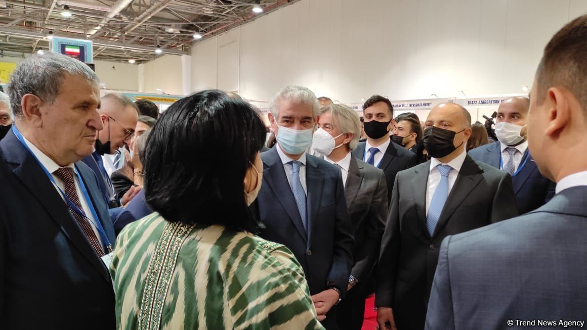 Рай для книголюбов! Состоялось торжественное открытие Бакинской международной книжной выставки-ярмарки (ФОТО)