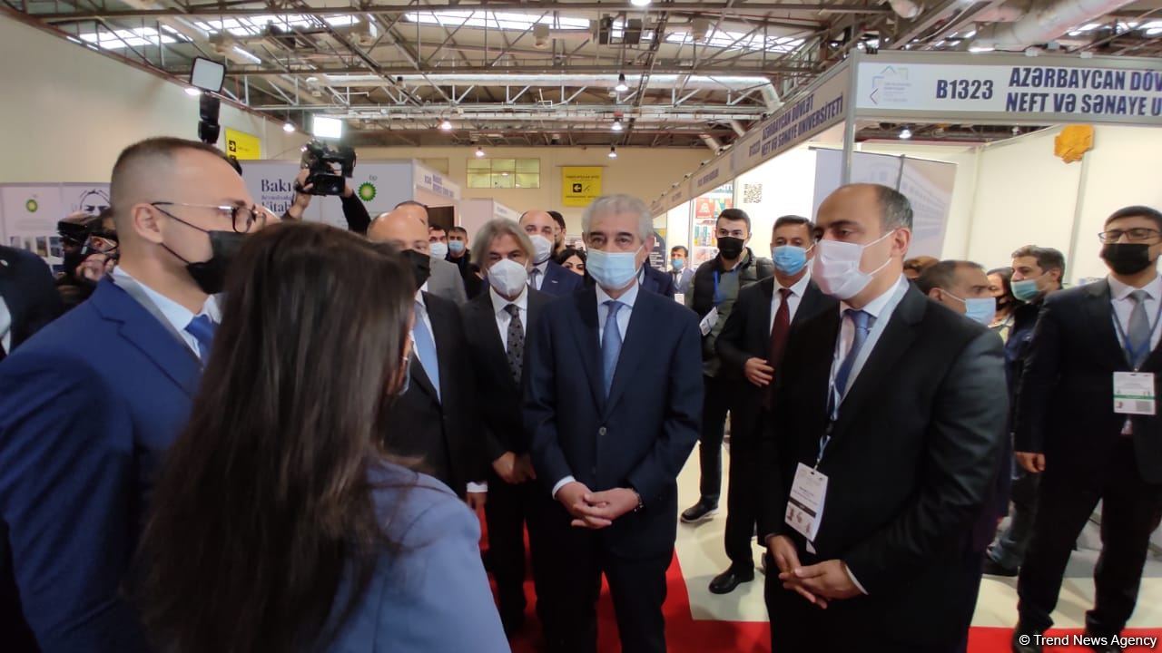 Рай для книголюбов! Состоялось торжественное открытие Бакинской международной книжной выставки-ярмарки (ФОТО)