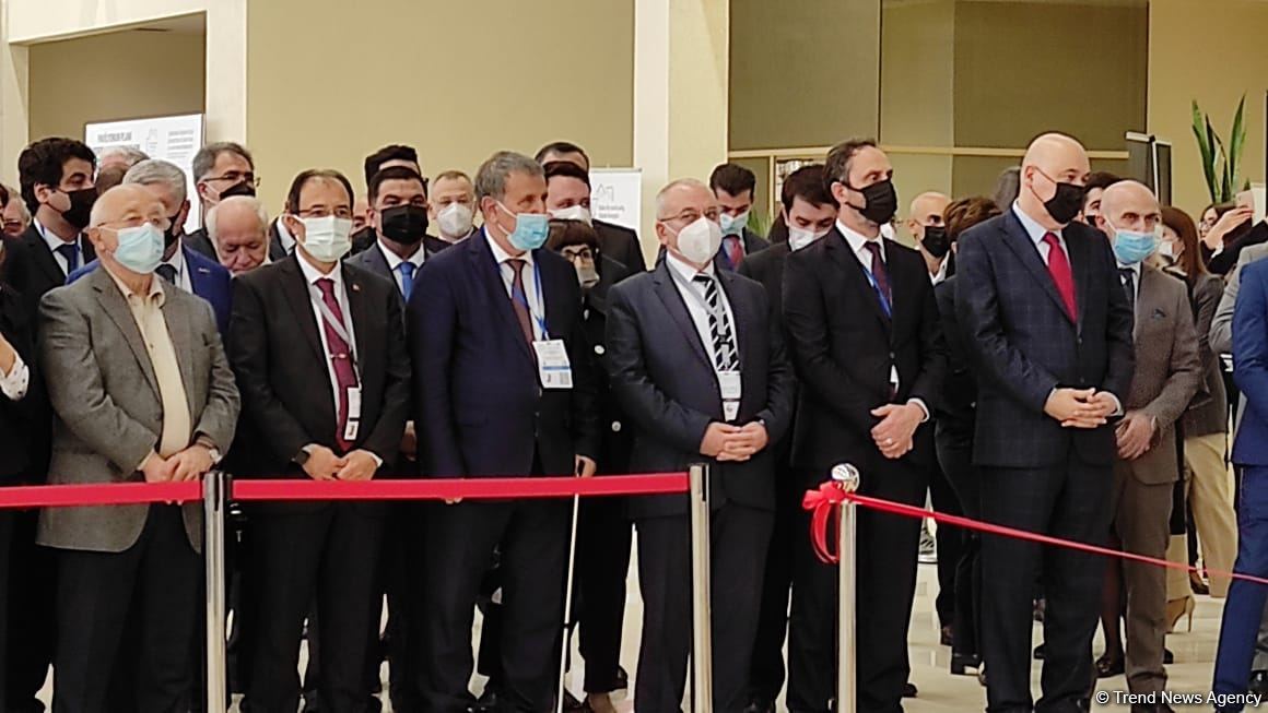 Рай для книголюбов! Состоялось торжественное открытие Бакинской международной книжной выставки-ярмарки (ФОТО)