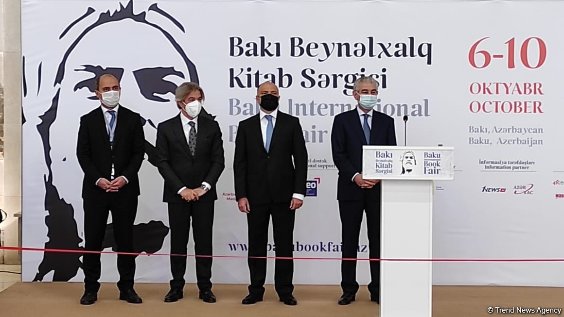 Рай для книголюбов! Состоялось торжественное открытие Бакинской международной книжной выставки-ярмарки (ФОТО)
