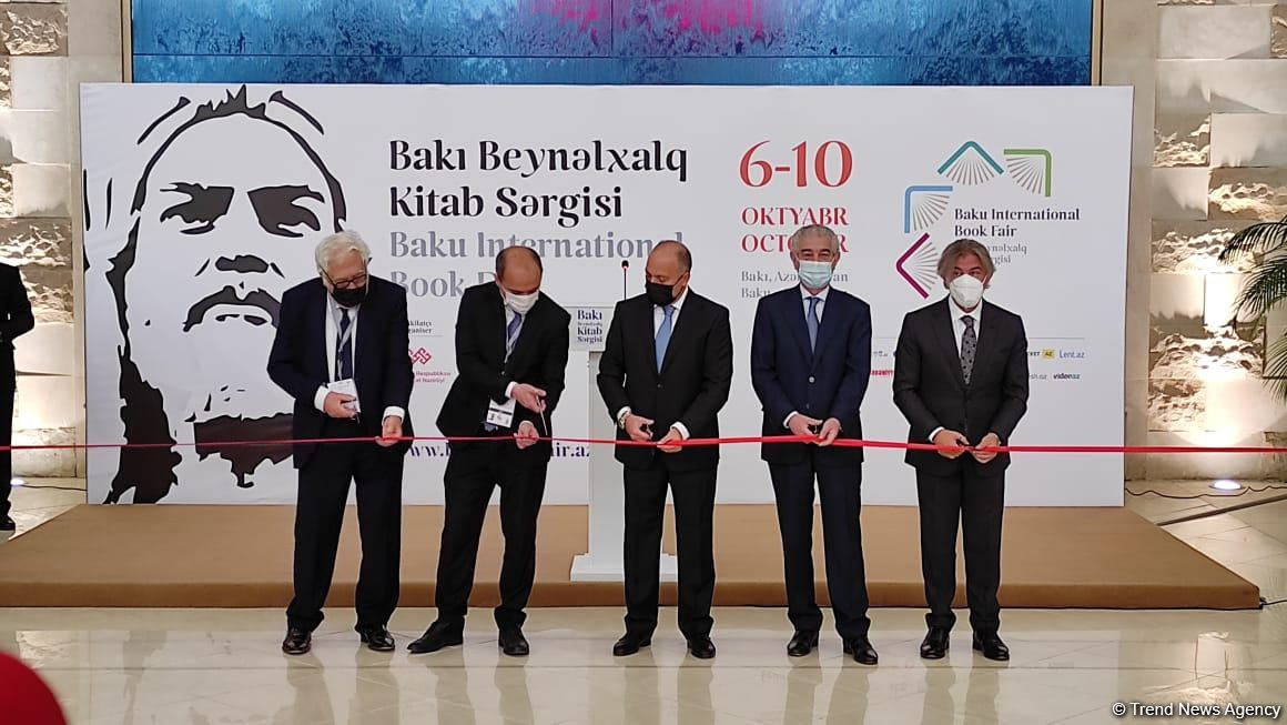 Рай для книголюбов! Состоялось торжественное открытие Бакинской международной книжной выставки-ярмарки (ФОТО)