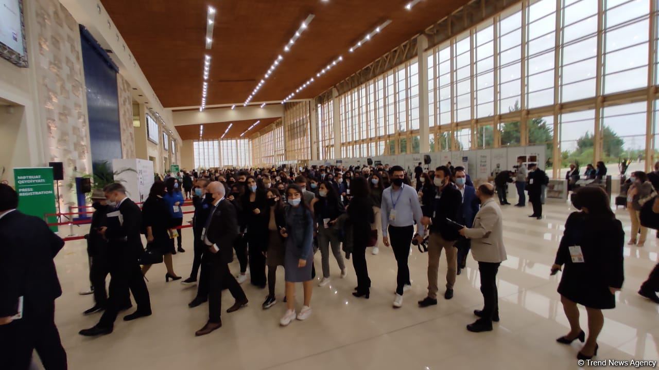 Рай для книголюбов! Состоялось торжественное открытие Бакинской международной книжной выставки-ярмарки (ФОТО)