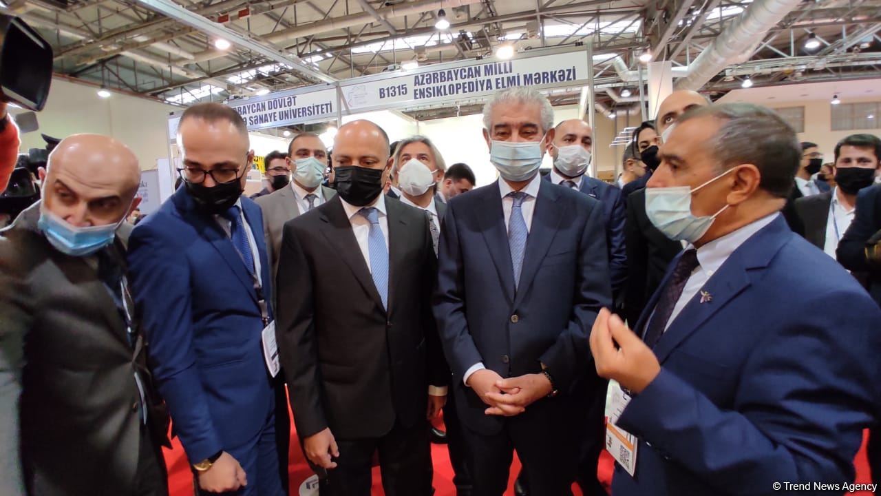 Рай для книголюбов! Состоялось торжественное открытие Бакинской международной книжной выставки-ярмарки (ФОТО)