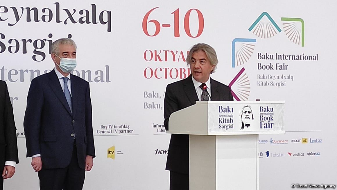 Рай для книголюбов! Состоялось торжественное открытие Бакинской международной книжной выставки-ярмарки (ФОТО)