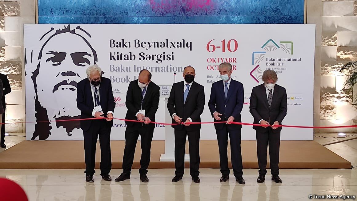 Рай для книголюбов! Состоялось торжественное открытие Бакинской международной книжной выставки-ярмарки (ФОТО)