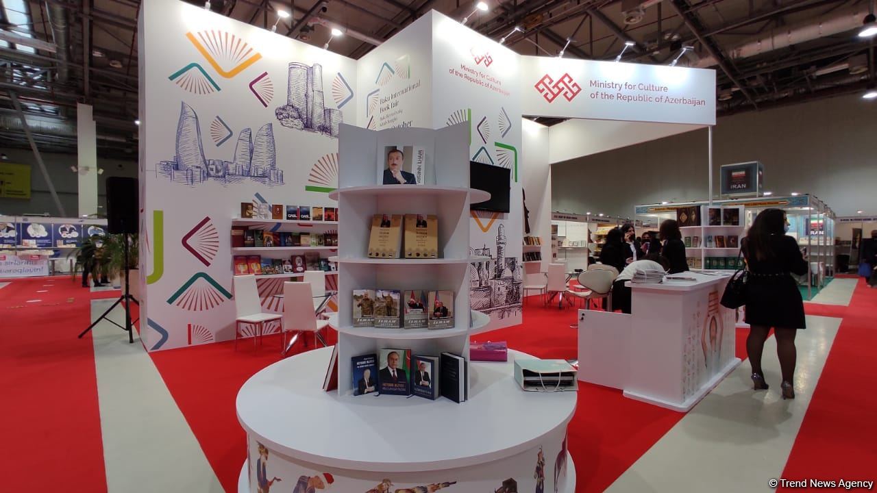 Рай для книголюбов! Состоялось торжественное открытие Бакинской международной книжной выставки-ярмарки (ФОТО)
