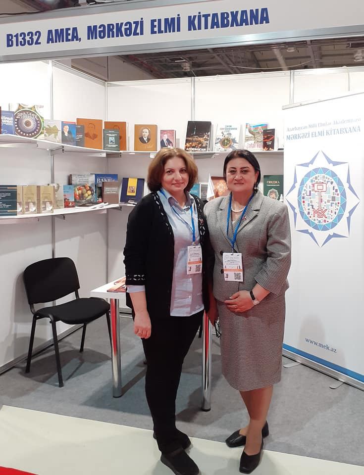 Что связало Шерлока Холмса и Низами Гянджеви, или почему в аду повеяло прохладой (ВИДЕО, ФОТО)