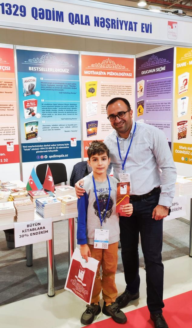 Что связало Шерлока Холмса и Низами Гянджеви, или почему в аду повеяло прохладой (ВИДЕО, ФОТО)