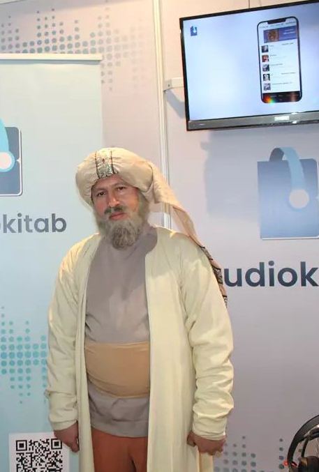 Что связало Шерлока Холмса и Низами Гянджеви, или почему в аду повеяло прохладой (ВИДЕО, ФОТО)