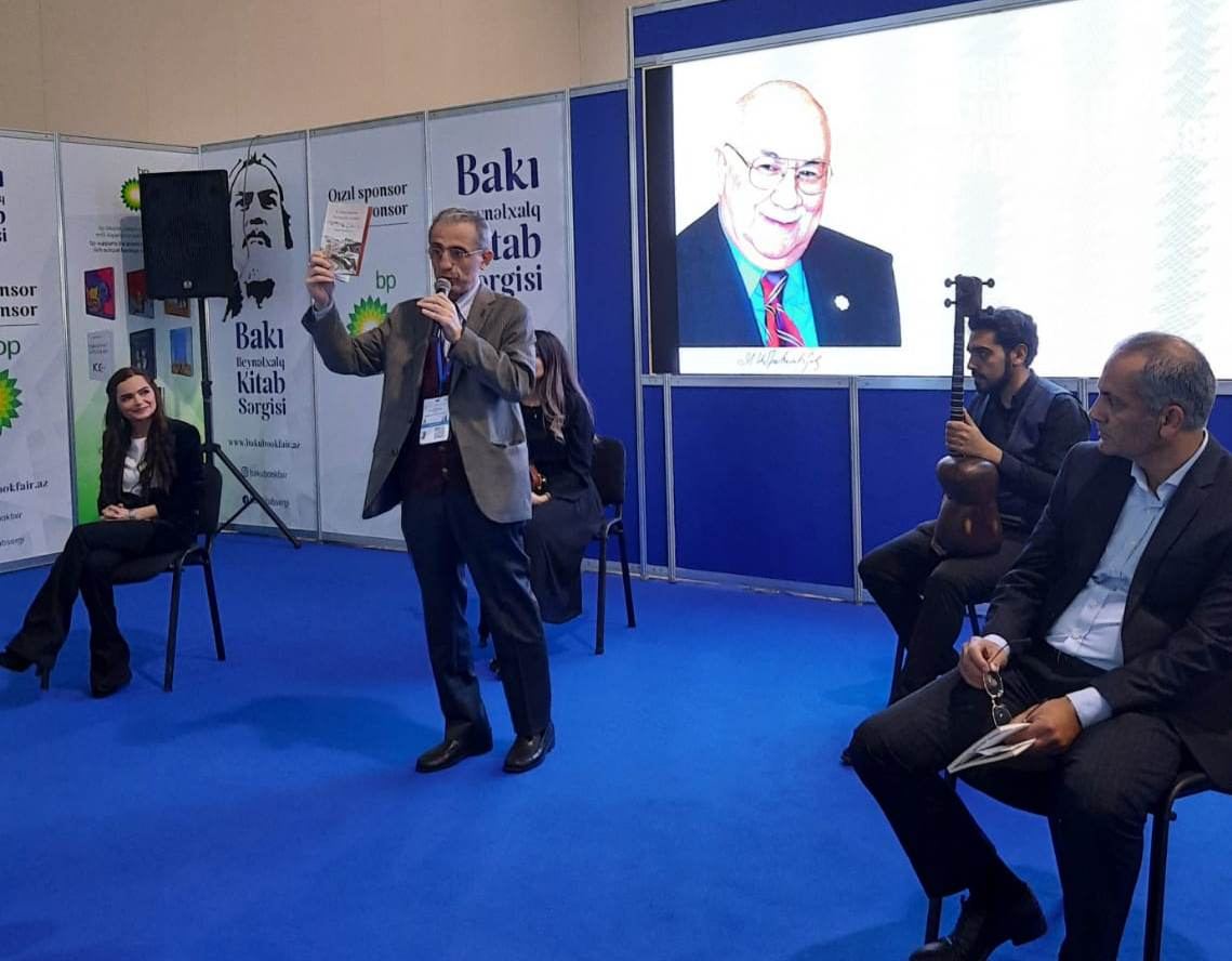 Что связало Шерлока Холмса и Низами Гянджеви, или почему в аду повеяло прохладой (ВИДЕО, ФОТО)