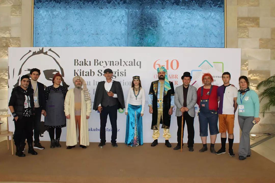 Что связало Шерлока Холмса и Низами Гянджеви, или почему в аду повеяло прохладой (ВИДЕО, ФОТО)