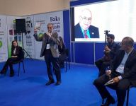 Что связало Шерлока Холмса и Низами Гянджеви, или почему в аду повеяло прохладой (ВИДЕО, ФОТО)