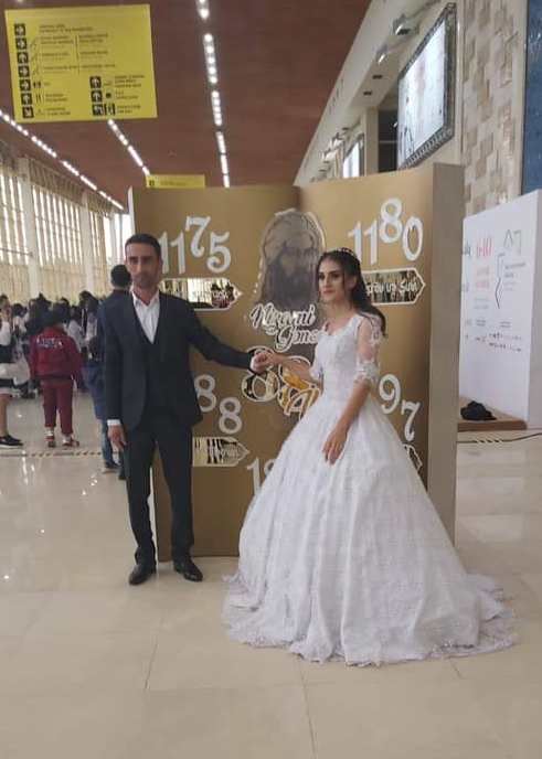 Жених и невеста создали семью на книжной выставке в Баку, ковер любви, "аппетитные" издания… (ФОТО)