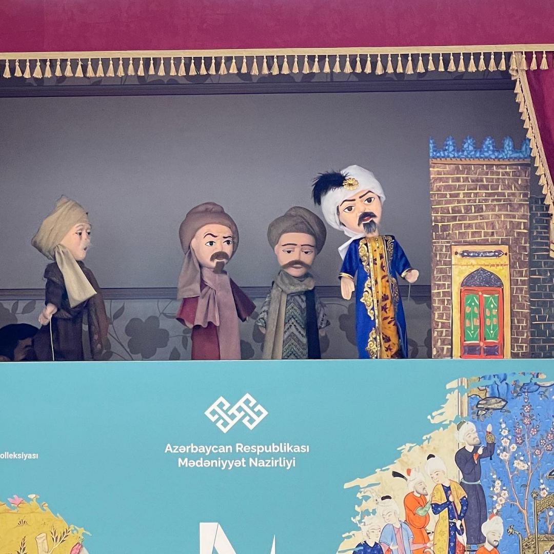 Жених и невеста создали семью на книжной выставке в Баку, ковер любви, "аппетитные" издания… (ФОТО)