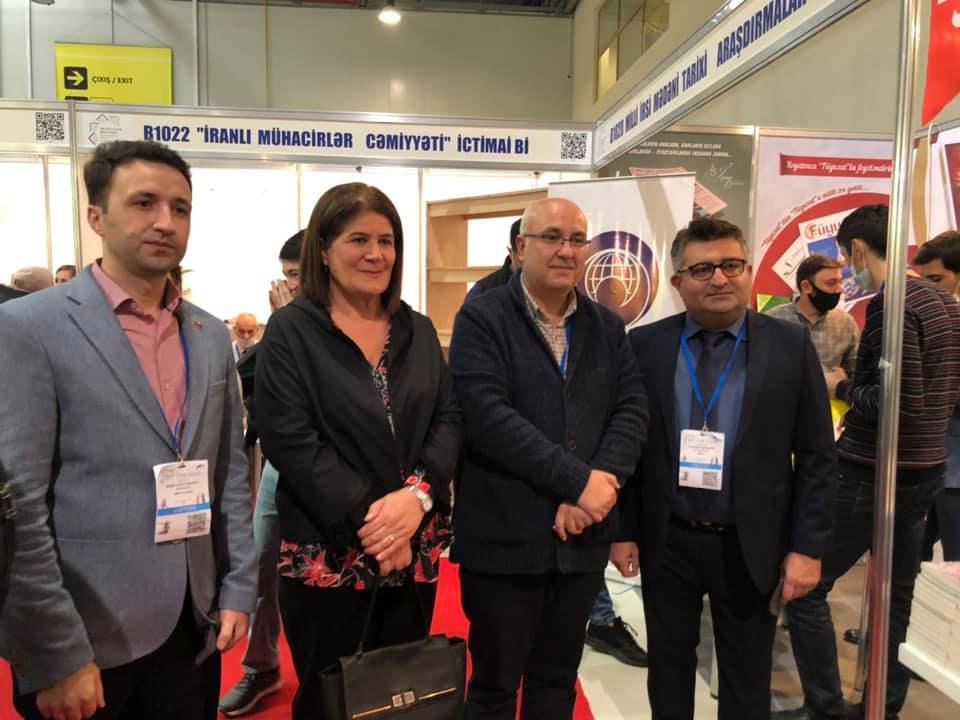 Жених и невеста создали семью на книжной выставке в Баку, ковер любви, "аппетитные" издания… (ФОТО)