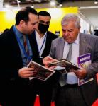 Жених и невеста создали семью на книжной выставке в Баку, ковер любви, "аппетитные" издания… (ФОТО)