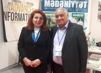 Жених и невеста создали семью на книжной выставке в Баку, ковер любви, "аппетитные" издания… (ФОТО)