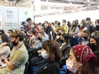 Жених и невеста создали семью на книжной выставке в Баку, ковер любви, "аппетитные" издания… (ФОТО)