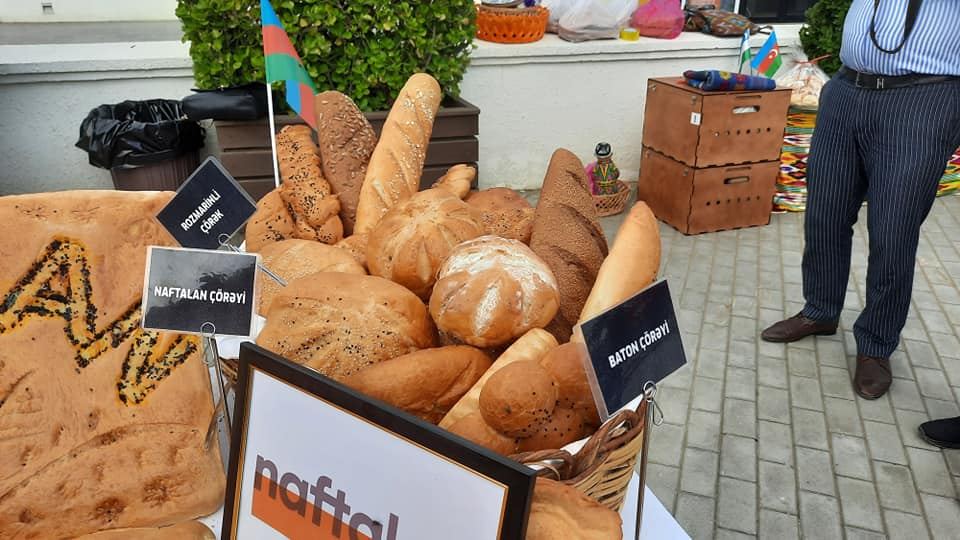 На Каспийском берегу Баку прошел Международный фестиваль хлеба (ФОТО)