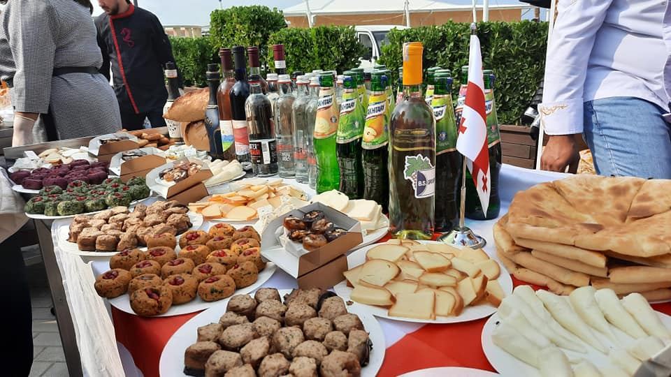 На Каспийском берегу Баку прошел Международный фестиваль хлеба (ФОТО)