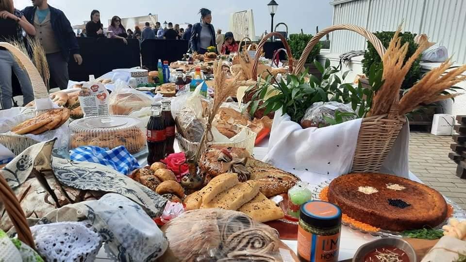 На Каспийском берегу Баку прошел Международный фестиваль хлеба (ФОТО)