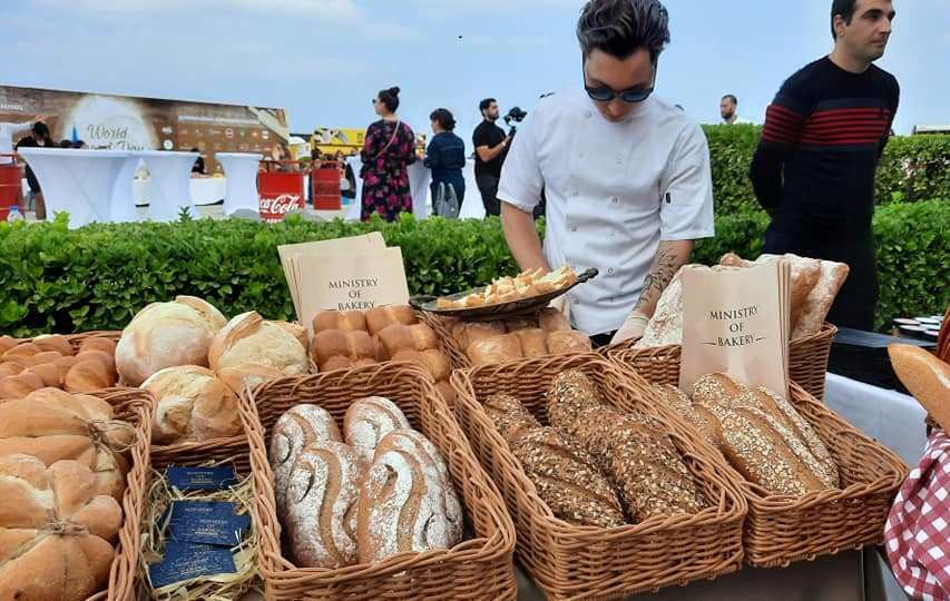 На Каспийском берегу Баку прошел Международный фестиваль хлеба (ФОТО)