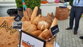 На Каспийском берегу Баку прошел Международный фестиваль хлеба (ФОТО)