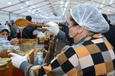 В Баку открылась ярмарка меда (ФОТО)