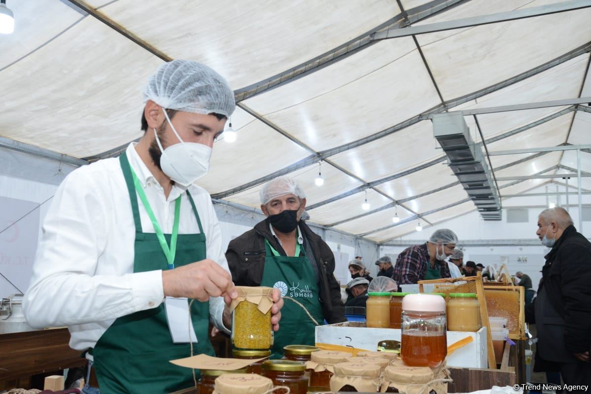 В Баку открылась ярмарка меда (ФОТО)