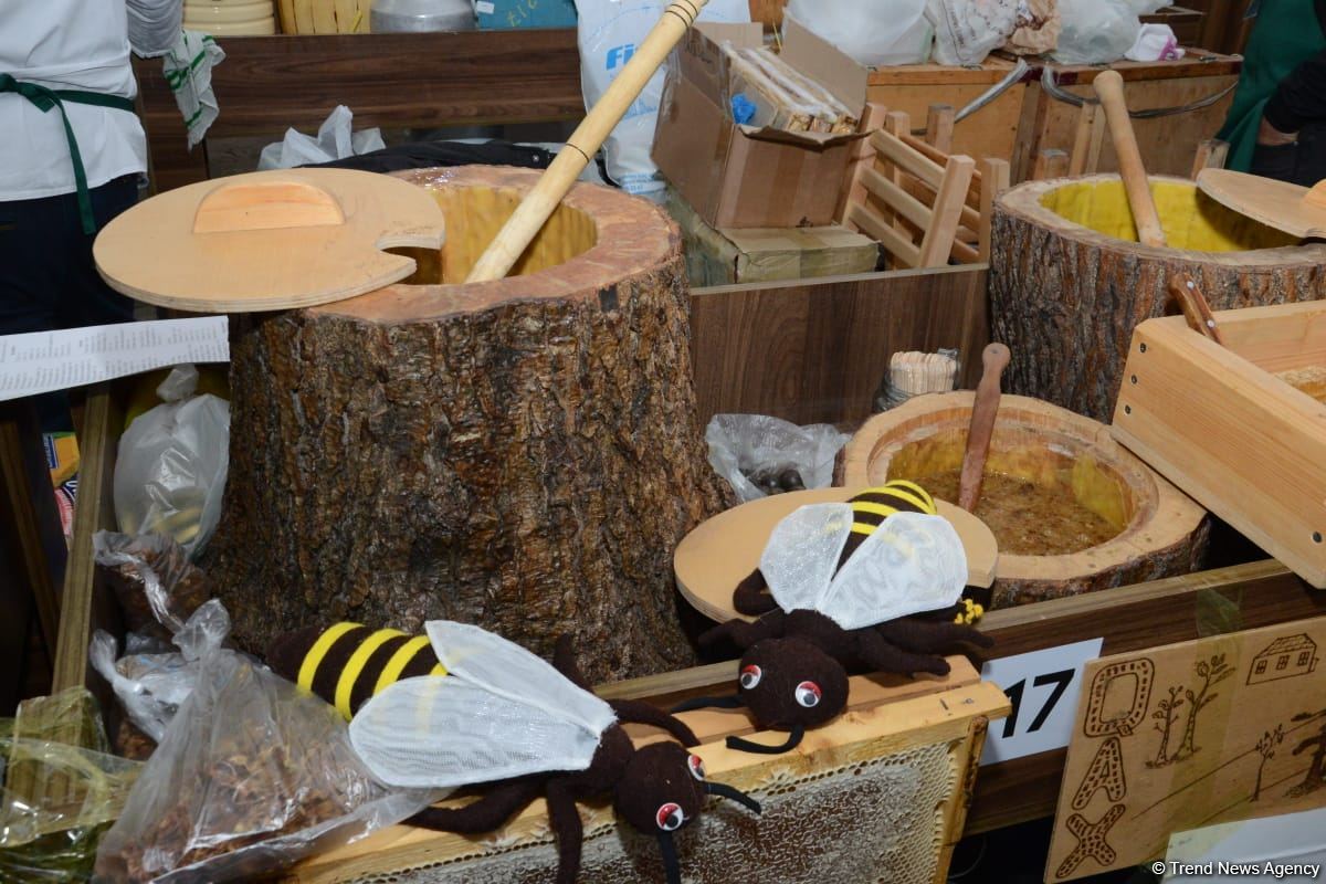 В Баку открылась ярмарка меда (ФОТО)