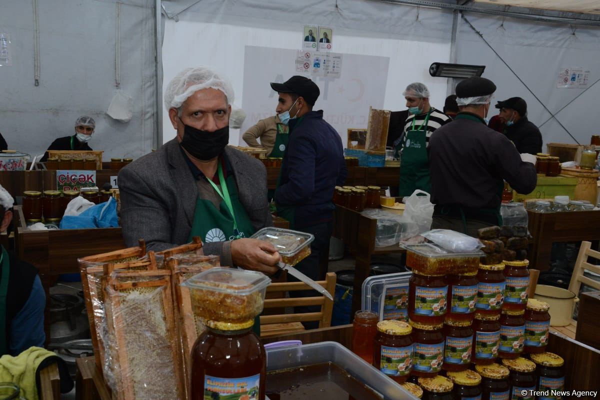 В Баку открылась ярмарка меда (ФОТО)