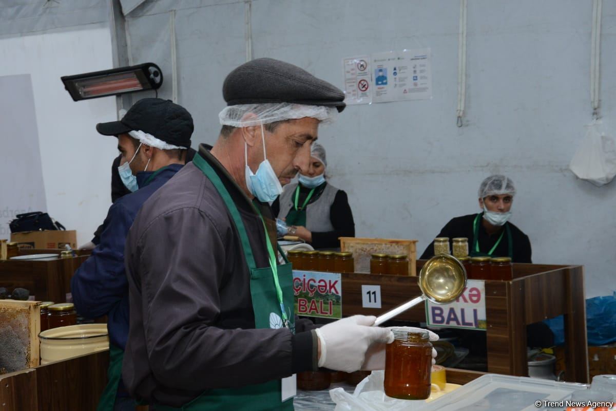 В Баку открылась ярмарка меда (ФОТО)