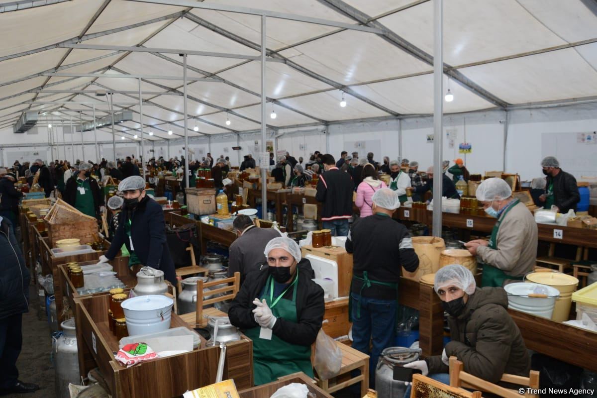 В Баку открылась ярмарка меда (ФОТО)