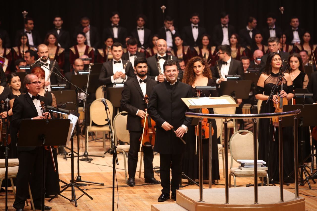 Грандиозная церемония закрытия II Азербайджанского международного фестиваля вокалистов (ФОТО/ВИДЕО)