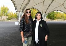 Президент Ильхам Алиев и Первая леди Мехрибан Алиева встретились с представителями общественности Зангилана (ФОТО/ВИДЕО)