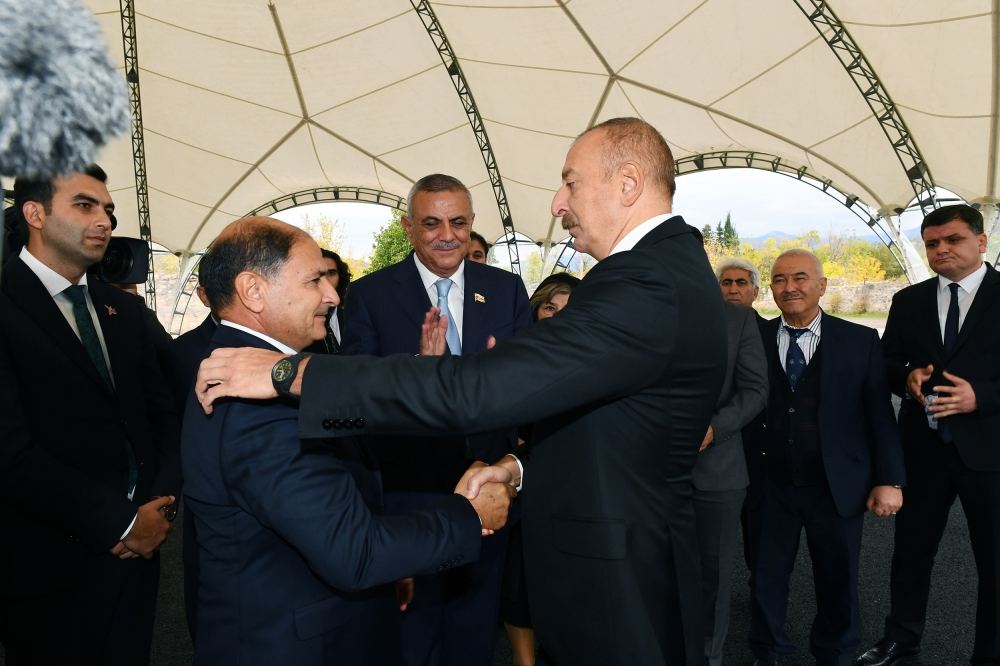 Президент Ильхам Алиев и Первая леди Мехрибан Алиева встретились с представителями общественности Зангилана (ФОТО/ВИДЕО)