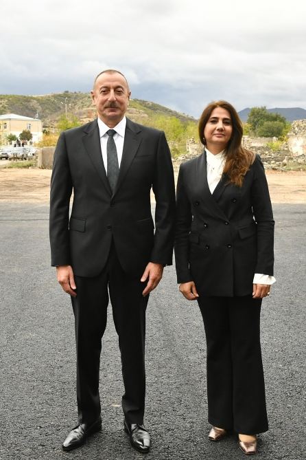 Президент Ильхам Алиев и Первая леди Мехрибан Алиева встретились с представителями общественности Зангилана (ФОТО/ВИДЕО)