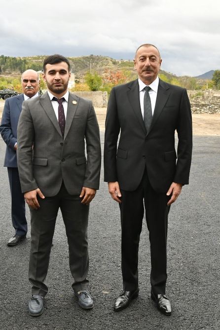 Президент Ильхам Алиев и Первая леди Мехрибан Алиева встретились с представителями общественности Зангилана (ФОТО/ВИДЕО)