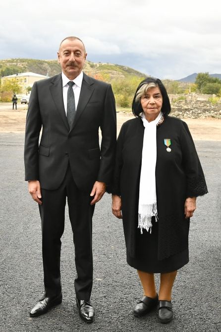 Президент Ильхам Алиев и Первая леди Мехрибан Алиева встретились с представителями общественности Зангилана (ФОТО/ВИДЕО)