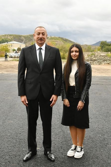 Президент Ильхам Алиев и Первая леди Мехрибан Алиева встретились с представителями общественности Зангилана (ФОТО/ВИДЕО)