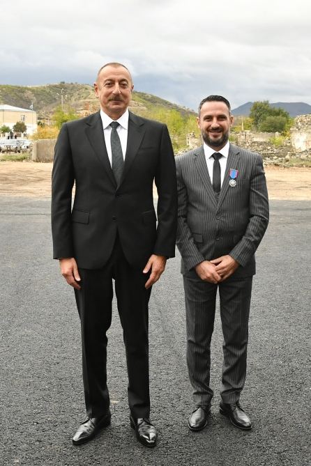 Президент Ильхам Алиев и Первая леди Мехрибан Алиева встретились с представителями общественности Зангилана (ФОТО/ВИДЕО)