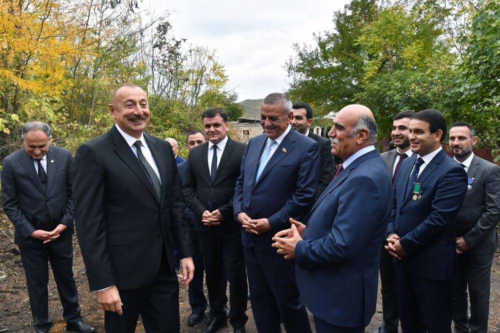 Президент Ильхам Алиев и Первая леди Мехрибан Алиева встретились с представителями общественности Зангилана (ФОТО/ВИДЕО)