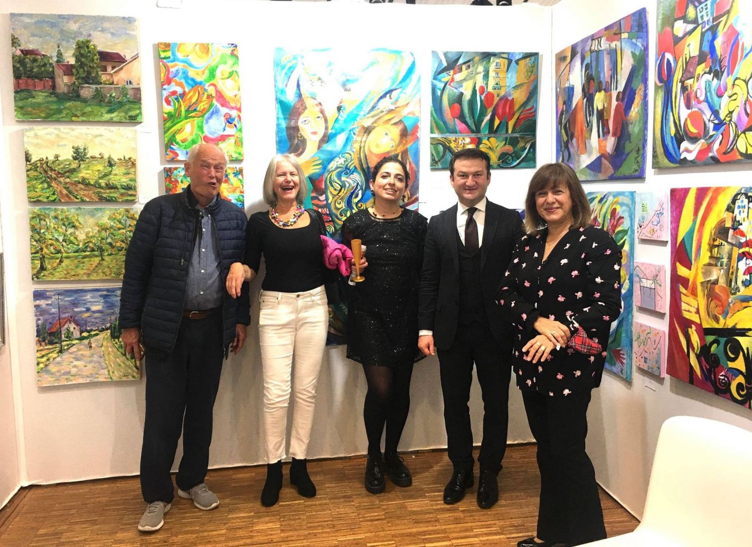 Работы азербайджанских художников в Лувре вызвали восторг парижан (ФОТО/ВИДЕО)