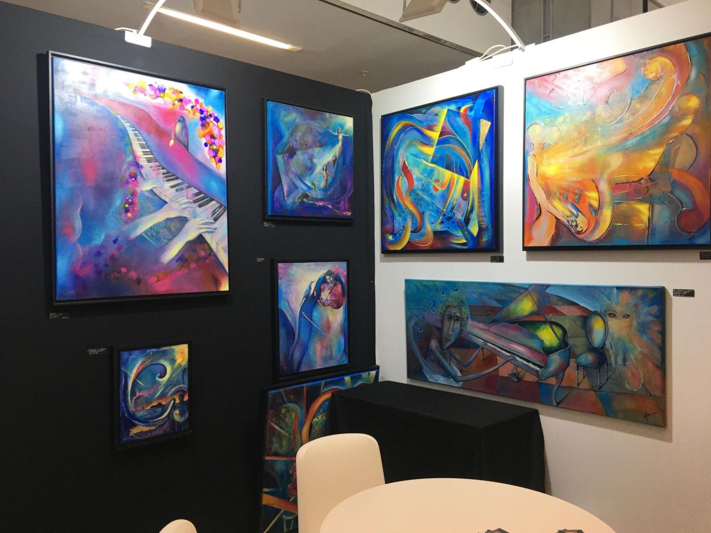 Работы азербайджанских художников в Лувре вызвали восторг парижан (ФОТО/ВИДЕО)