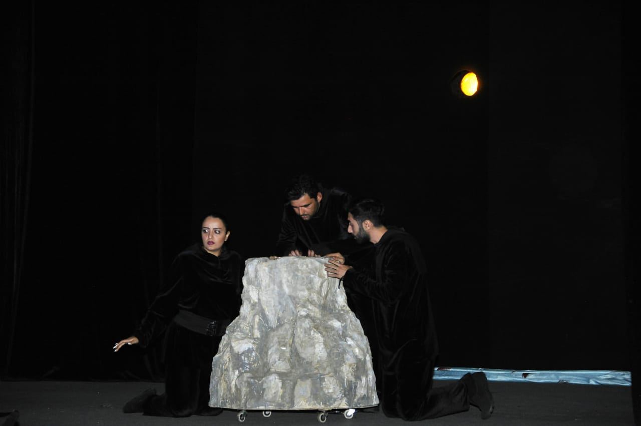 Однажды в Баку… Жизнь состоит только из того, чтобы есть, спать и бессмысленно проводить время? (ФОТО/ВИДЕО)