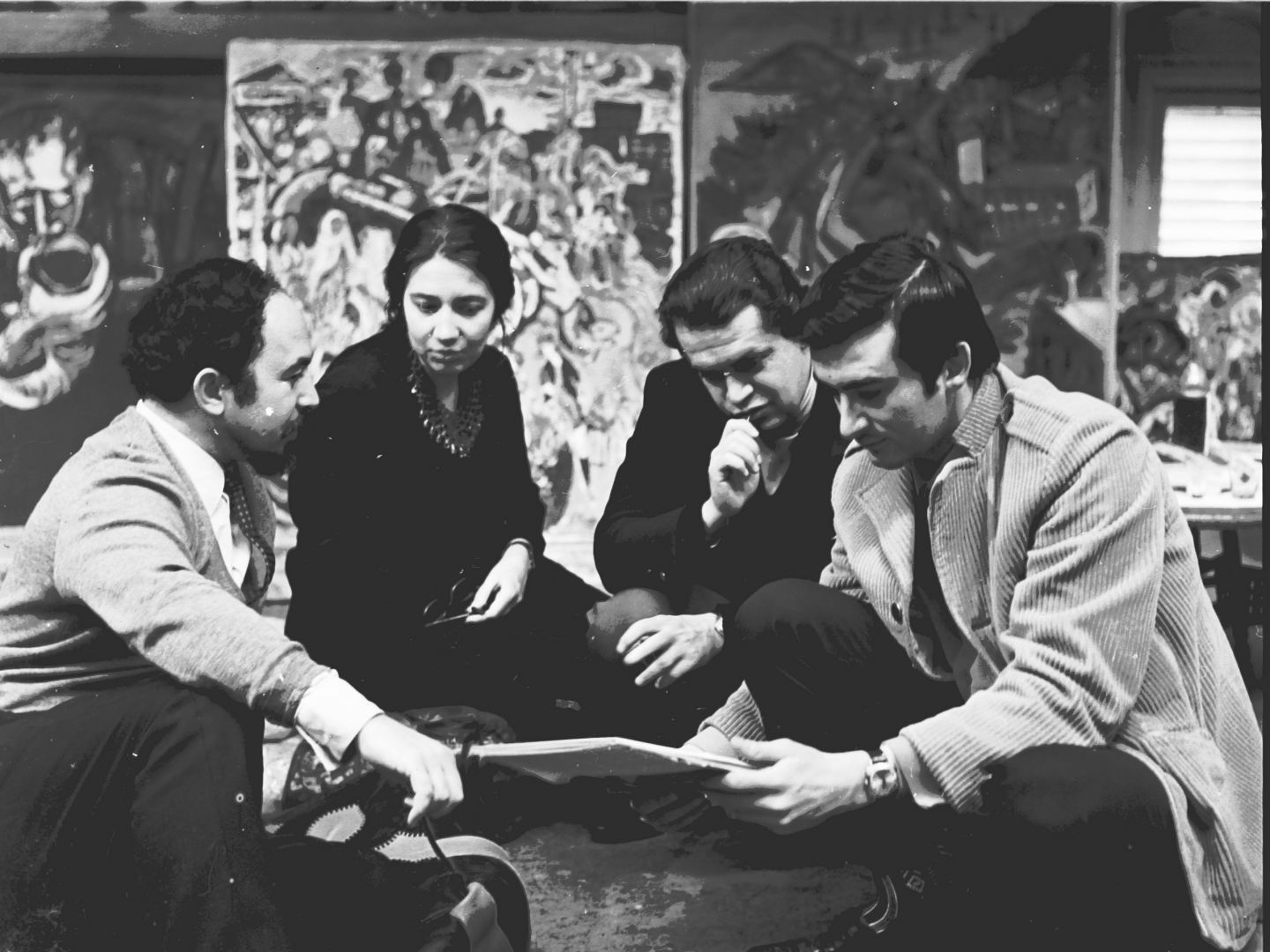 Из Вильнюса в Баку - в Госфильмофонд переданы уникальные снимки Тогрула Нариманбекова (ФОТО)