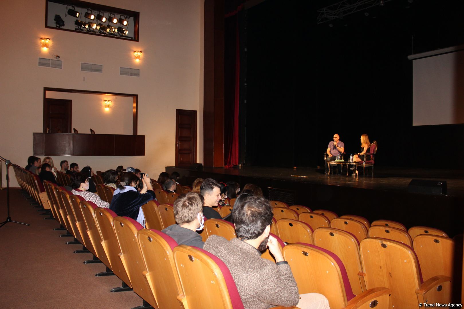 YARAT представил проект "Культурная перезагрузка" – первый гость из ГИТИСа (ФОТО)