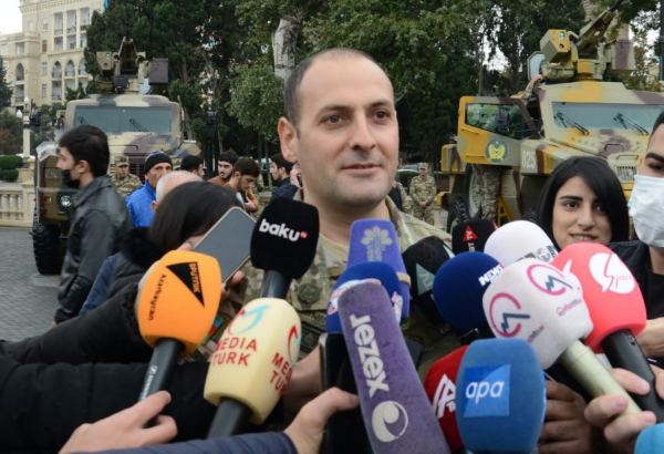 Оружие, использованное во время 44-дневной Отечественной войны Азербайджана, демонстрируется на ярмарке Zəfər (ФОТО)