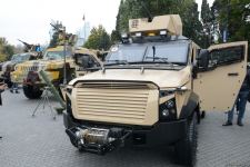 Оружие, использованное во время 44-дневной Отечественной войны Азербайджана, демонстрируется на ярмарке Zəfər (ФОТО)